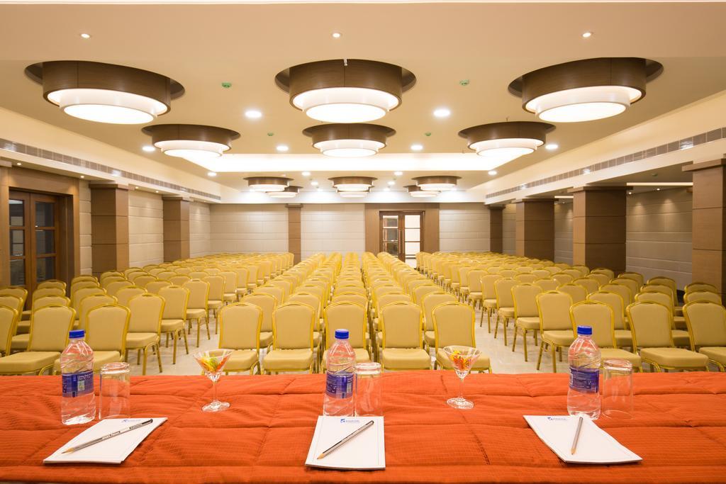 Kiscol Grands Hotel Coimbatore Eksteriør billede