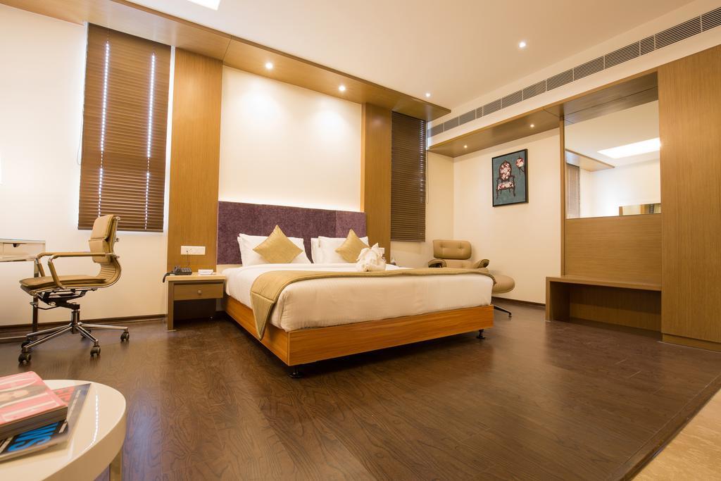 Kiscol Grands Hotel Coimbatore Eksteriør billede